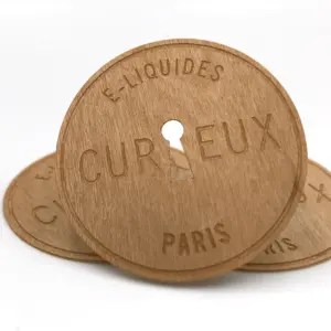 Étiquettes adhésives en bois