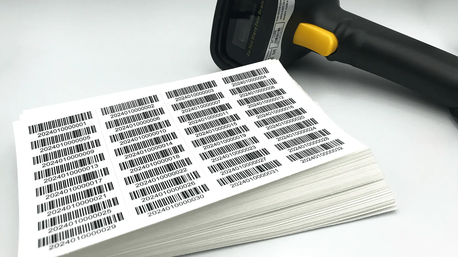 planches d'étiquettes code-barres pour le commerce et la logistique